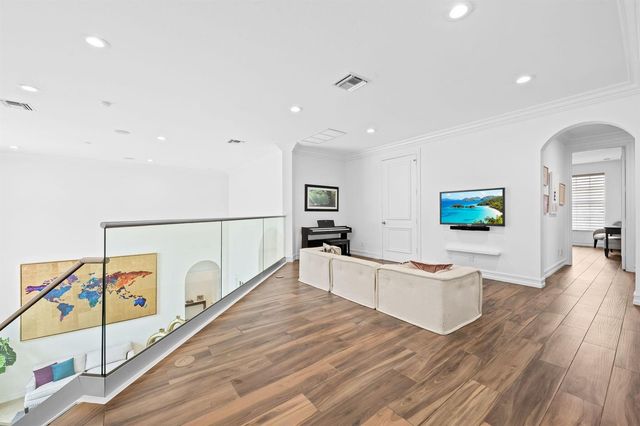 10241 Key Plum Street, Plantation, FL 33324