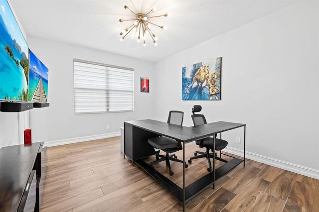 10241 Key Plum Street, Plantation, FL 33324