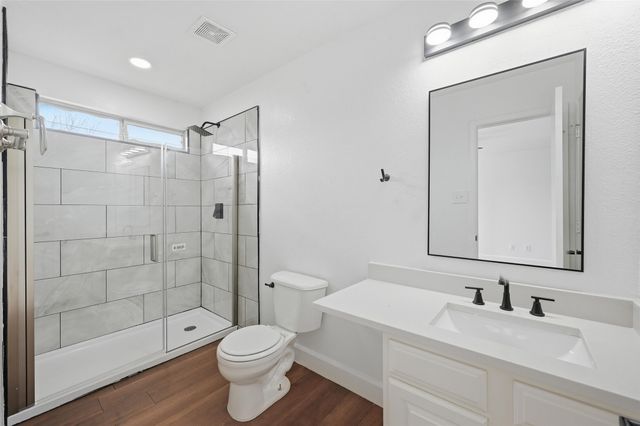 2524 Tan Oak Drive, Dallas, TX 75212