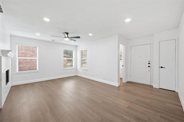 2524 Tan Oak Drive, Dallas, TX 75212