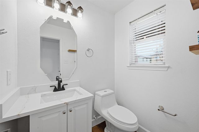 2524 Tan Oak Drive, Dallas, TX 75212