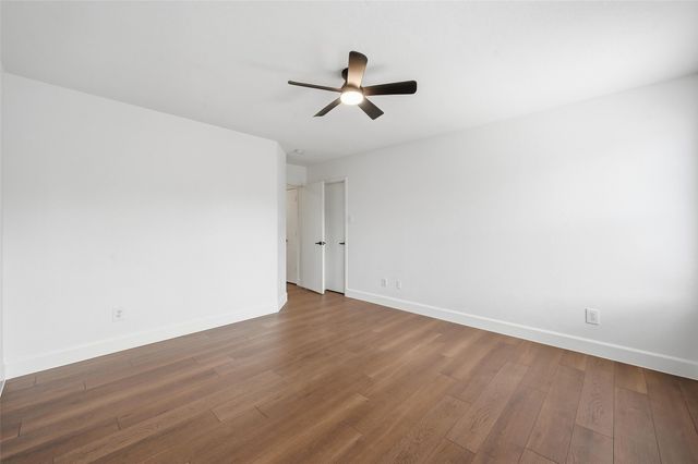 2524 Tan Oak Drive, Dallas, TX 75212