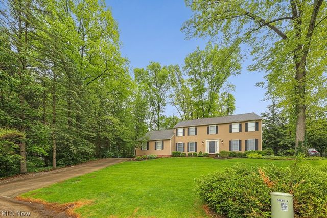 5826 Garth Circle NW, Canton, OH 44718