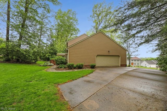 5826 Garth Circle NW, Canton, OH 44718