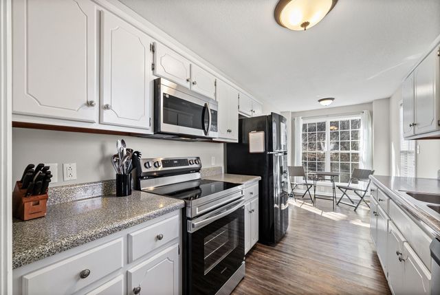 2961 Core Dr, Clarksville, TN 37040