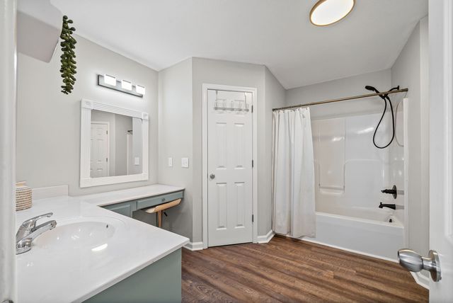 2961 Core Dr, Clarksville, TN 37040