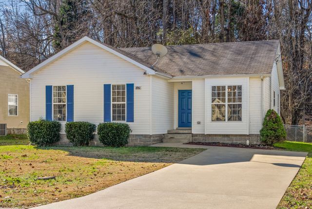 2961 Core Dr, Clarksville, TN 37040