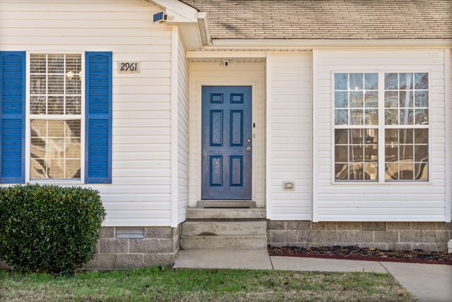 2961 Core Dr, Clarksville, TN 37040