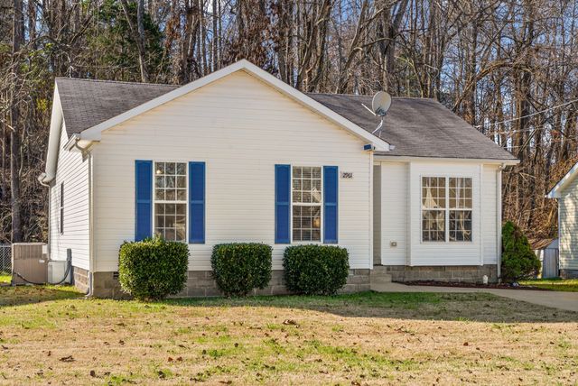 2961 Core Dr, Clarksville, TN 37040
