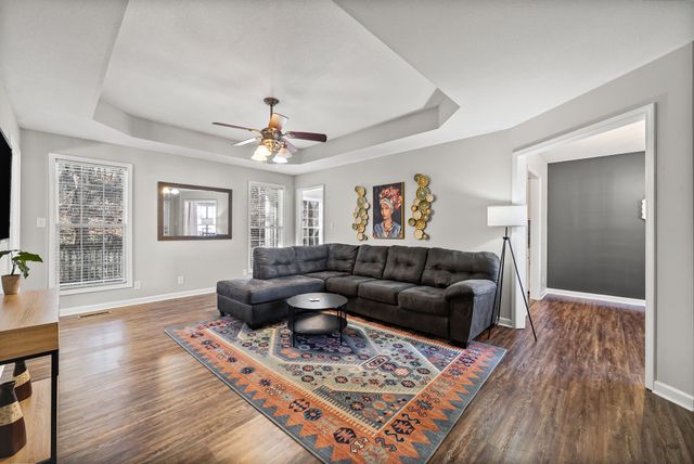 2961 Core Dr, Clarksville, TN 37040