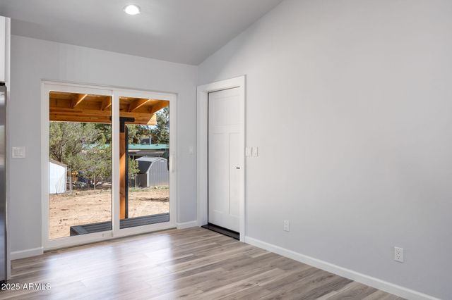 1982 Christmas Pine Drive, Overgaard, AZ 85933