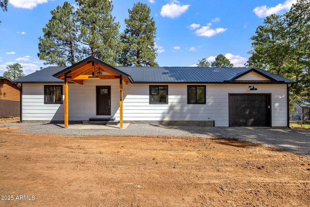1982 Christmas Pine Drive, Overgaard, AZ 85933