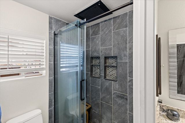 94-202 Loku Place 114, Waipahu, HI 96797