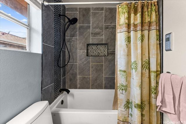 94-202 Loku Place 114, Waipahu, HI 96797