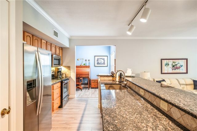 1275 Winding Oaks Circle E 703, Vero Beach, FL 32963