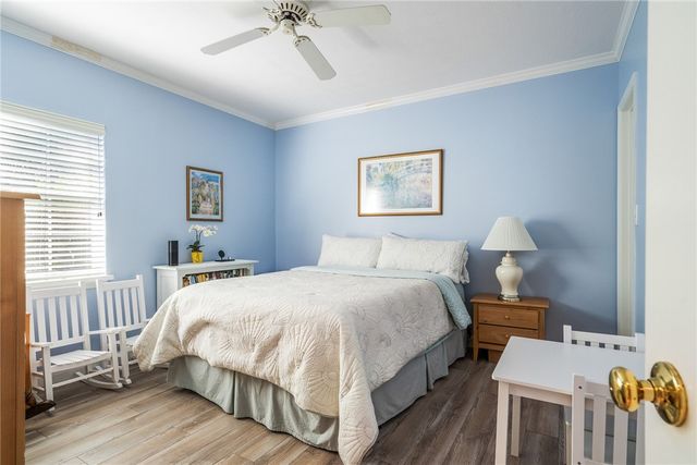 1275 Winding Oaks Circle E 703, Vero Beach, FL 32963