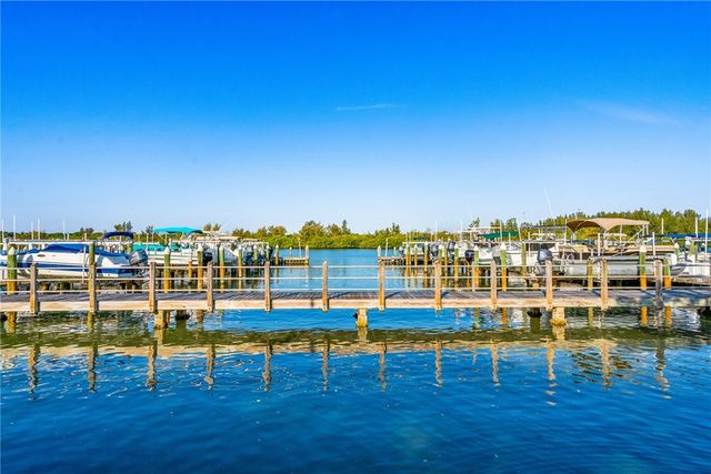 1275 Winding Oaks Circle E 703, Vero Beach, FL 32963