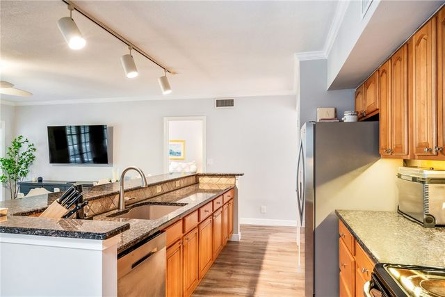 1275 Winding Oaks Circle E 703, Vero Beach, FL 32963