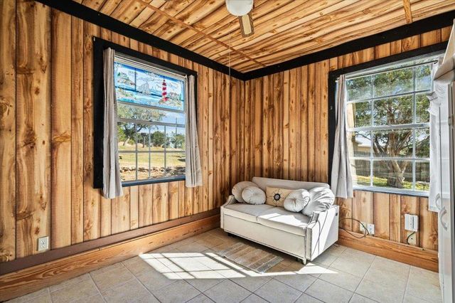 1213 County Road 130, Burnet, TX 78611