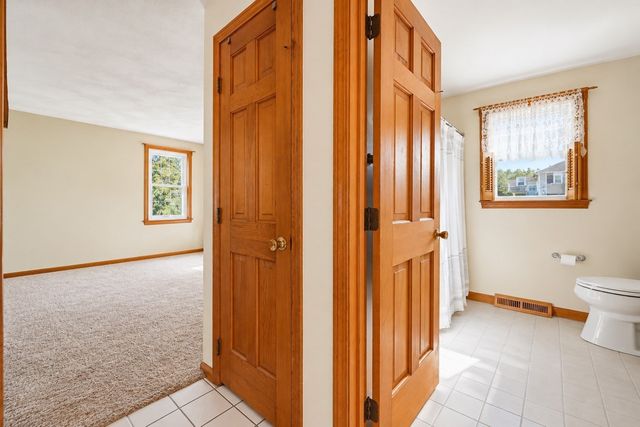 26 Crestwood Cir, Lawrence, MA 01843