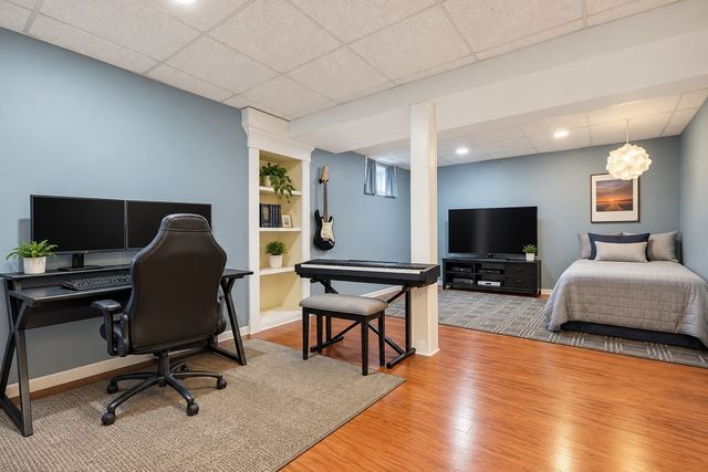 26 Crestwood Cir, Lawrence, MA 01843
