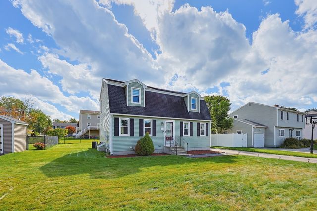 26 Crestwood Cir, Lawrence, MA 01843