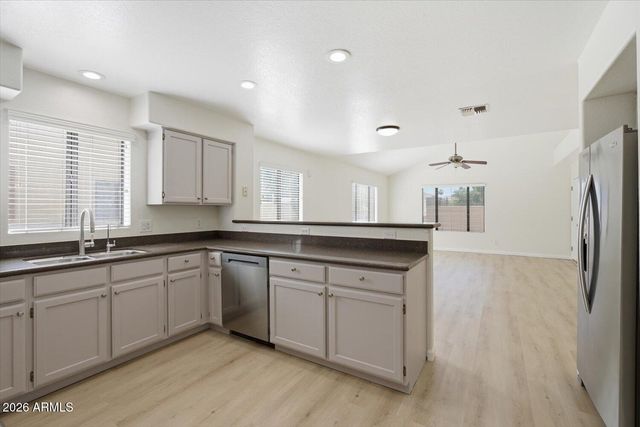 8840 N 47TH Drive, Glendale, AZ 85302