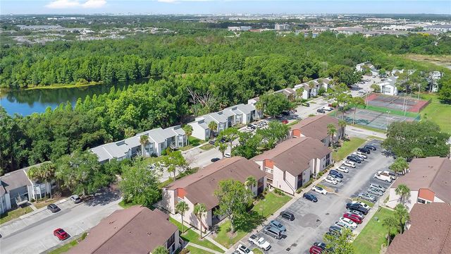 2504 CITRUS CLUB LANE 301, Orlando, FL 32839