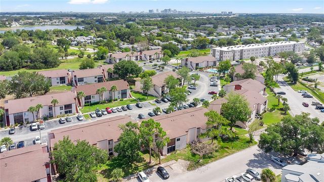 2504 CITRUS CLUB LANE 301, Orlando, FL 32839