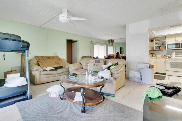 2504 CITRUS CLUB LANE 301, Orlando, FL 32839