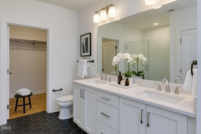 400 Blackwell Drive 205, Chapel Hill, NC 27514