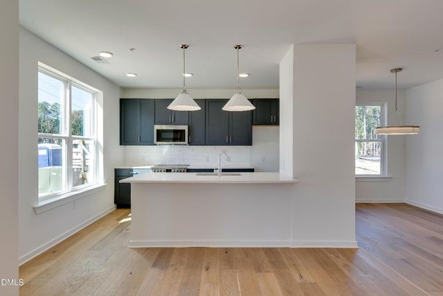 400 Blackwell Drive 205, Chapel Hill, NC 27514