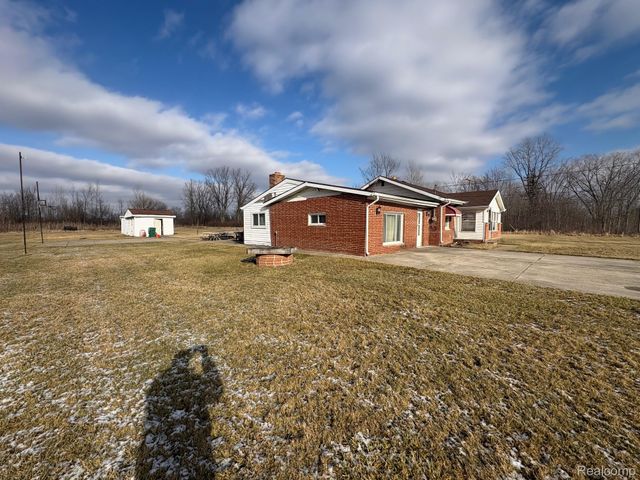 30605 25 Mile Road, New Baltimore, MI 48051