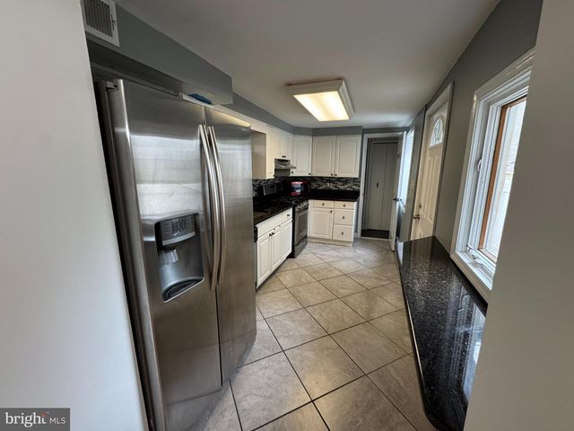 1008 STILES ST, Baltimore, MD 21202