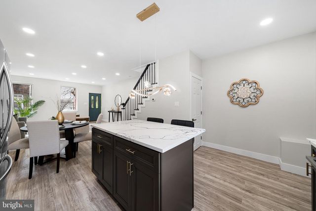 335 GREENWICH ST, Philadelphia, PA 19147