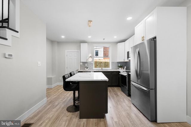 335 GREENWICH ST, Philadelphia, PA 19147