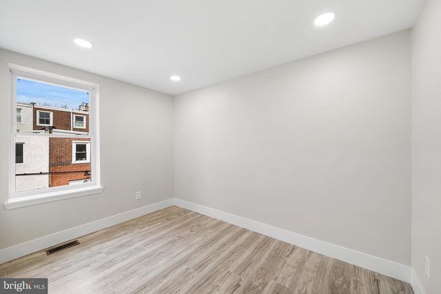 335 GREENWICH ST, Philadelphia, PA 19147