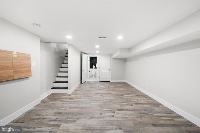 335 GREENWICH ST, Philadelphia, PA 19147