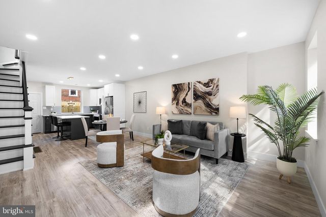 335 GREENWICH ST, Philadelphia, PA 19147