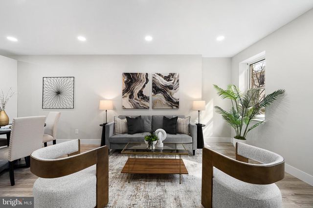 335 GREENWICH ST, Philadelphia, PA 19147