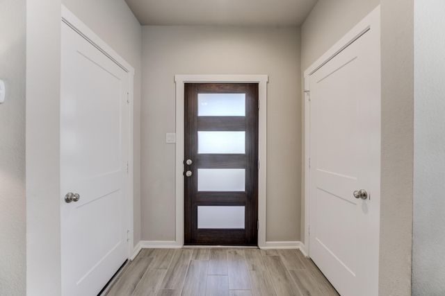 111 Sugar Peak Court, Montgomery, TX 77316