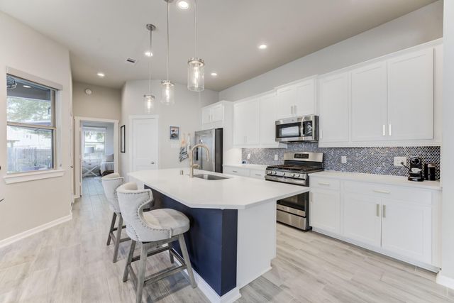 111 Sugar Peak Court, Montgomery, TX 77316