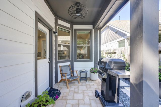 111 Sugar Peak Court, Montgomery, TX 77316