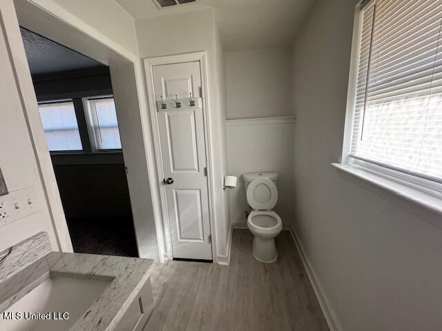 2225 Popps Ferry Road, Biloxi, MS 39532