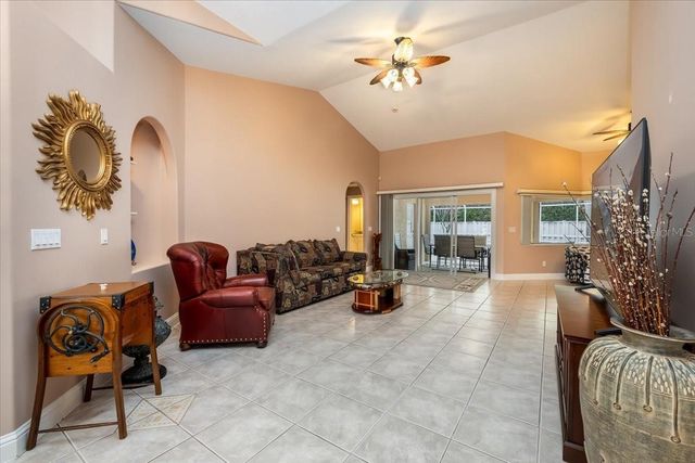 13 WENTWORTH LANE, Palm Coast, FL 32164