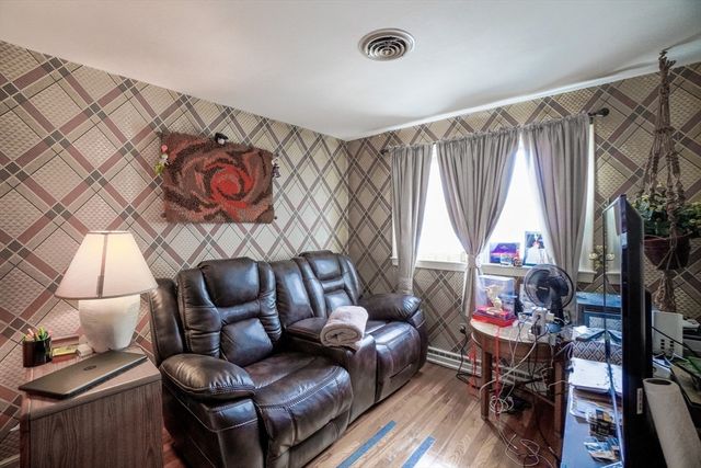 53 Yale Road, Needham, MA 02494