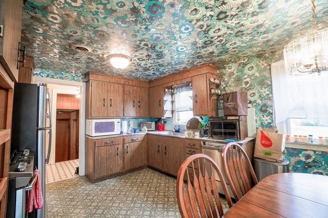 53 Yale Road, Needham, MA 02494