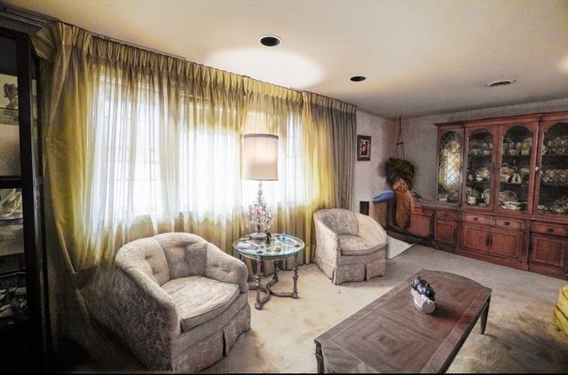 53 Yale Road, Needham, MA 02494