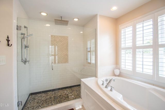 5708 Castlebrook Drive, Raleigh, NC 27604