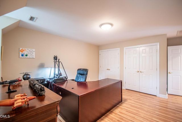 5708 Castlebrook Drive, Raleigh, NC 27604